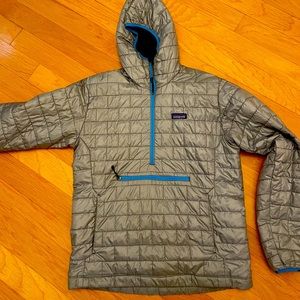 Patagonia men’s medium nano puff quarter zip